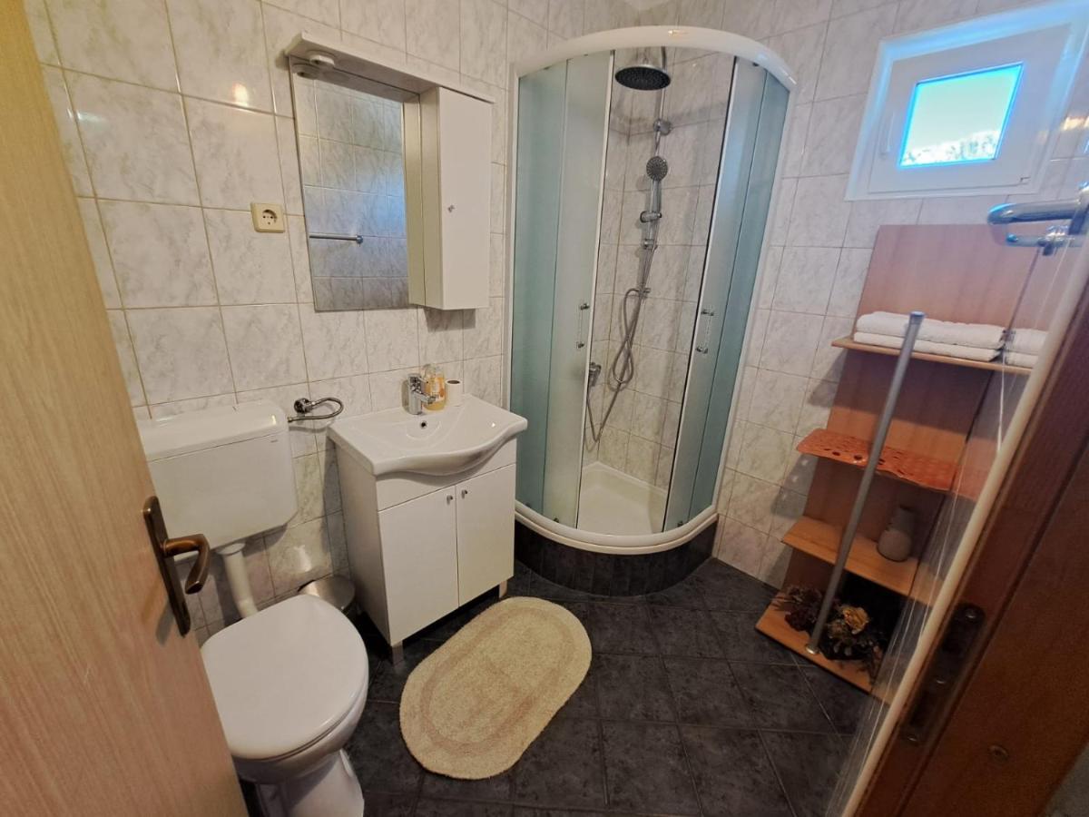 Holiday Room Macukin Brela Buitenkant foto