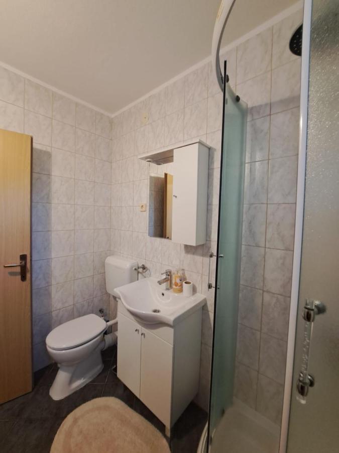 Holiday Room Macukin Brela Buitenkant foto